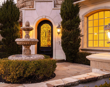 29475 Malibu View Court - Photo Thumbnail 2