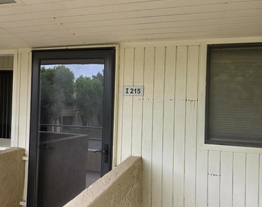 680 N Ashurst Court - Photo Thumbnail 2