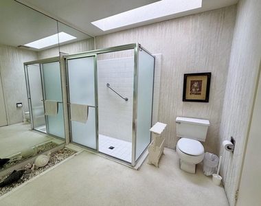 347 Villena Way - Photo Thumbnail 11