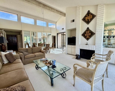 347 Villena Way - Photo Thumbnail 5