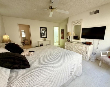 347 Villena Way - Photo Thumbnail 9