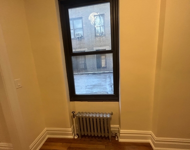 East Village - Photo Thumbnail 7