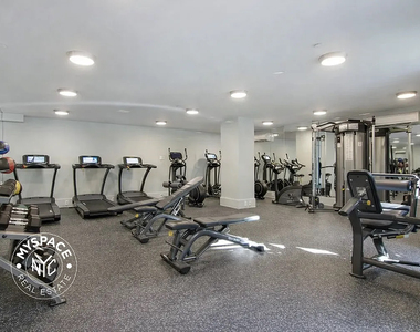 1326 Ocean Avenue - Photo Thumbnail 8