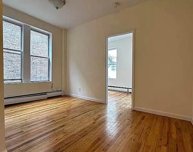 East 74th Street - Photo Thumbnail 7