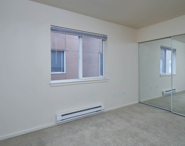 938 110th Ave Ne - Photo Thumbnail 20