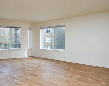 938 110th Ave Ne - Photo Thumbnail 39