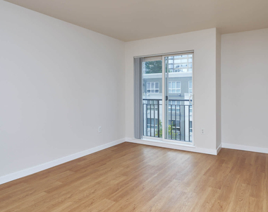 938 110th Ave Ne - Photo Thumbnail 10