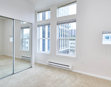 938 110th Ave Ne - Photo Thumbnail 18