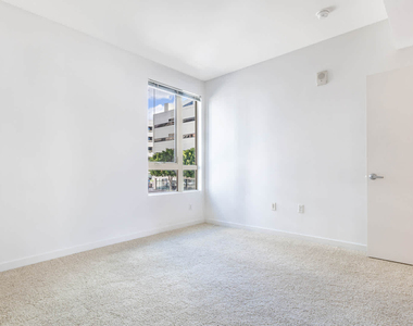 235 South San Pedro Street - Photo Thumbnail 13