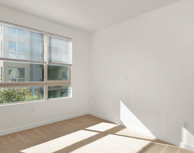 235 South San Pedro Street - Photo Thumbnail 30