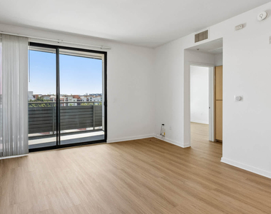 375 East 2nd Street - Photo Thumbnail 4