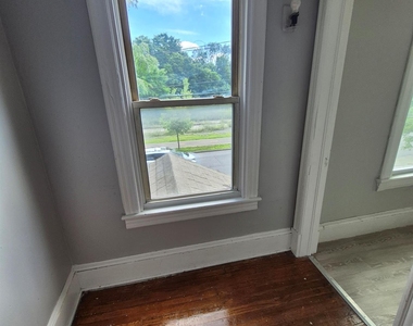 67a Greenkill Avenue - Photo Thumbnail 16