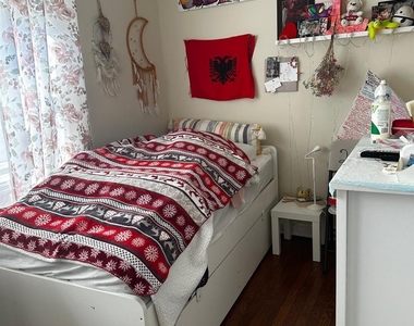 8 Lewis Street - Photo Thumbnail 9