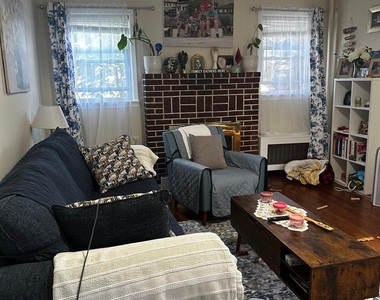 8 Lewis Street - Photo Thumbnail 2