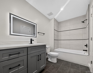 64 Manor Place - Photo Thumbnail 29