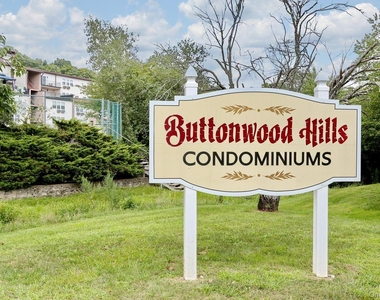 205 Concord Lane - Photo Thumbnail 3