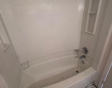 205 Concord Lane - Photo Thumbnail 14