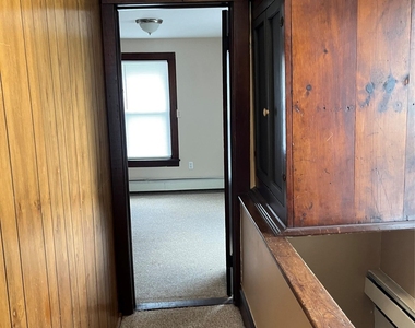 89 N Montgomery Street - Photo Thumbnail 16