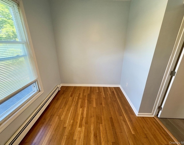 130 Mahopac Avenue - Photo Thumbnail 10