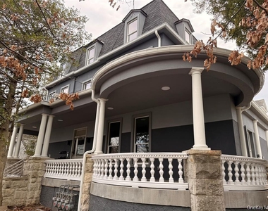 222 Primrose - Photo Thumbnail 17