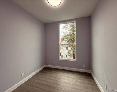 222 Primrose - Photo Thumbnail 5