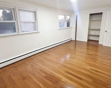 308 40th Street - Photo Thumbnail 4