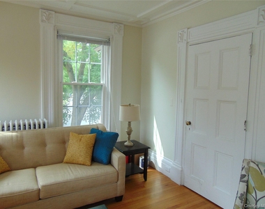 205 Union Street - Photo Thumbnail 2
