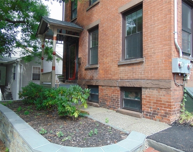 205 Union Street - Photo Thumbnail 10