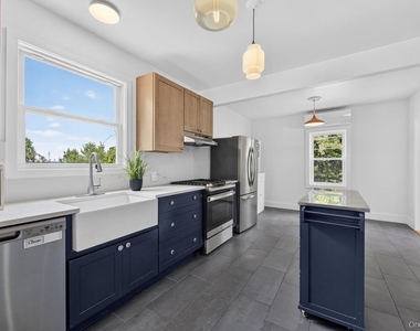 21 Judson Street - Photo Thumbnail 11