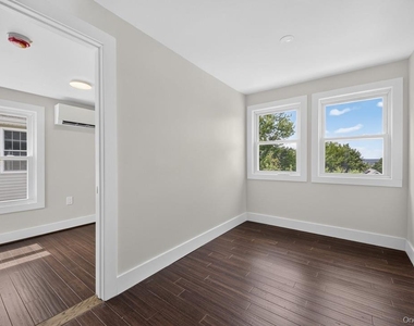 21 Judson Street - Photo Thumbnail 16