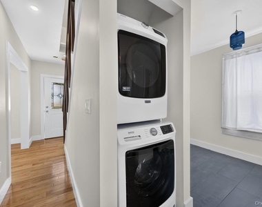 21 Judson Street - Photo Thumbnail 15