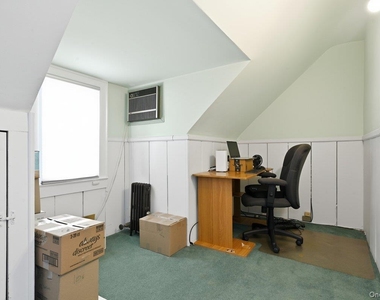442 Langley Avenue - Photo Thumbnail 7