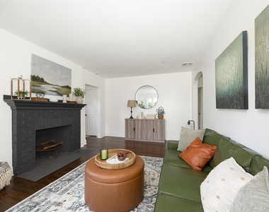 34 Lakeview Avenue - Photo Thumbnail 5