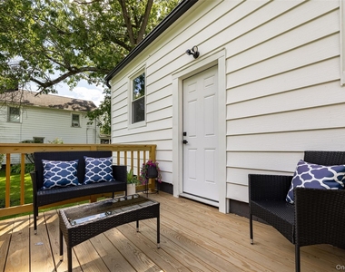 34 Lakeview Avenue - Photo Thumbnail 21