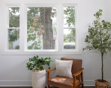 34 Lakeview Avenue - Photo Thumbnail 8