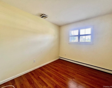 69 Bellwood Avenue - Photo Thumbnail 8