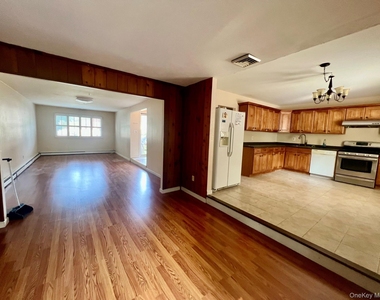 69 Bellwood Avenue - Photo Thumbnail 5