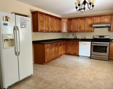 69 Bellwood Avenue - Photo Thumbnail 2