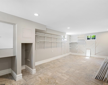 288 Crestwood Avenue - Photo Thumbnail 21