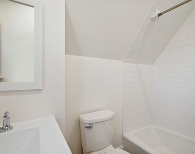 288 Crestwood Avenue - Photo Thumbnail 16