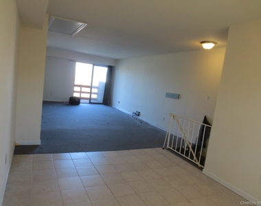 106 Mariners Way - Photo Thumbnail 8