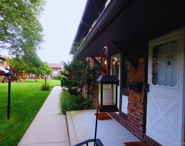 106 Mariners Way - Photo Thumbnail 1