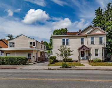 21 Collegeview Avenue - Photo Thumbnail 4