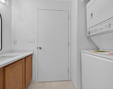 242 Maple Avenue - Photo Thumbnail 16