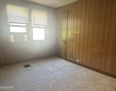 1617 Campbell Avenue - Photo Thumbnail 4