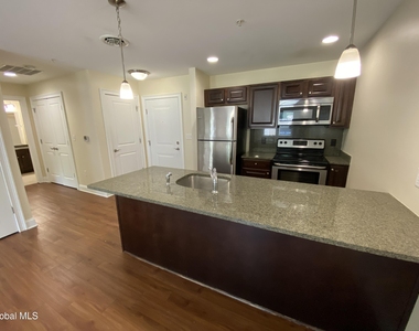 74 Weibel Avenue - Photo Thumbnail 2