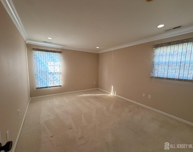 87 Timber Hill Drive - Photo Thumbnail 6