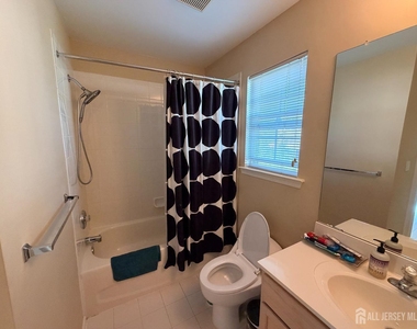 87 Timber Hill Drive - Photo Thumbnail 8