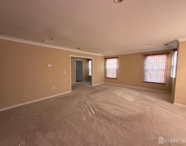 87 Timber Hill Drive - Photo Thumbnail 11