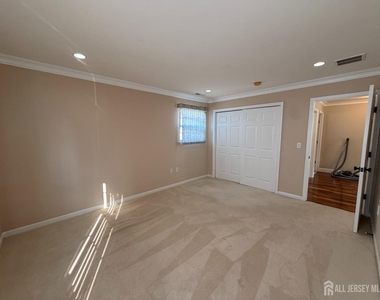 87 Timber Hill Drive - Photo Thumbnail 5